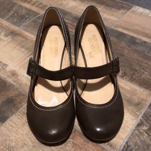 Brown baby doll heels size 8.5